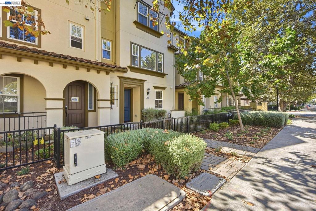 33483 Alvarado Niles Rd