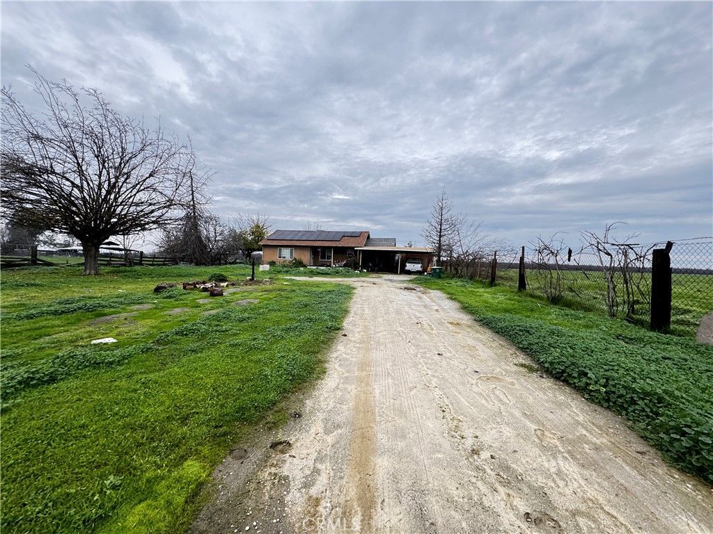 Photo of 4500 Avenue 308 Ave, Visalia, CA 93291 (MLS # FR26011026)