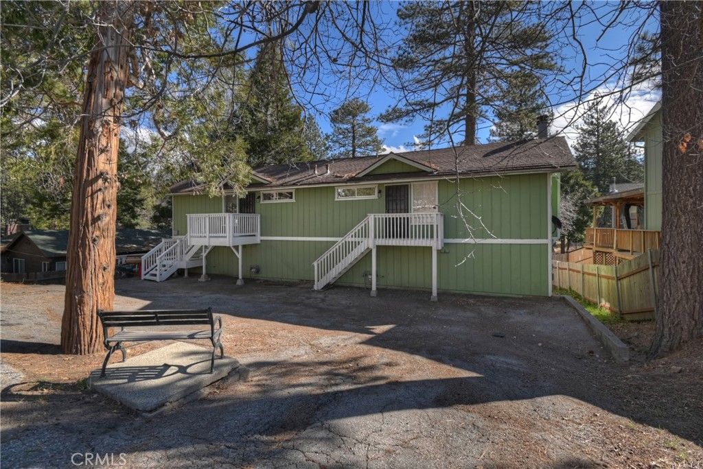 Photo of 32142 Hunsaker Way, Running Springs, CA 92382 (MLS # IG26016795)