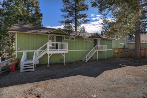 Photo of 32142 Hunsaker Way, Running Springs, CA 92382 (MLS # IG26016795)