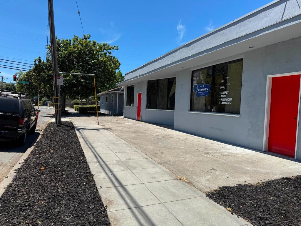 194 S 24 Street