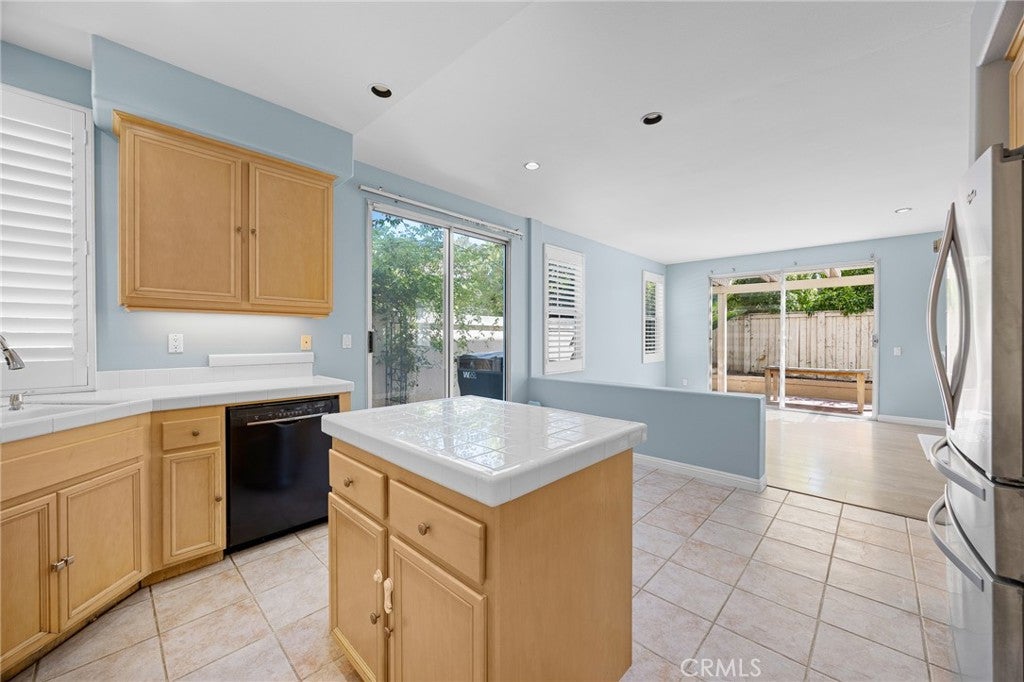 43 Del Carlo, Irvine CA 92606 - Photo 18