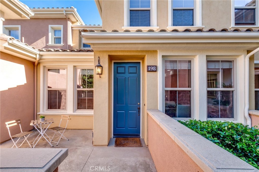 198 Guinevere, Irvine CA 92620