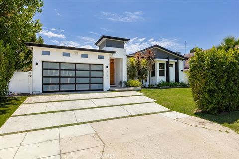 12606 Emelita Street Valley Village CA 91607