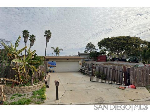 Photo of 1355 Loch Lomond Drive DR, Cardiff By The Sea, CA 92007 (MLS # 260025805SD)