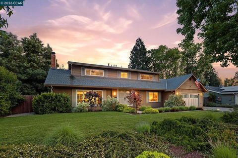 Photo of 1433 Walnut Ave Ave, Walnut Creek, CA 94598 (MLS # 41132203)