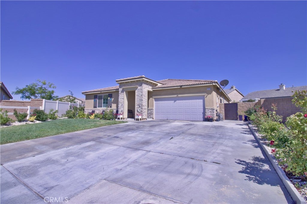 13039 Clear Creek