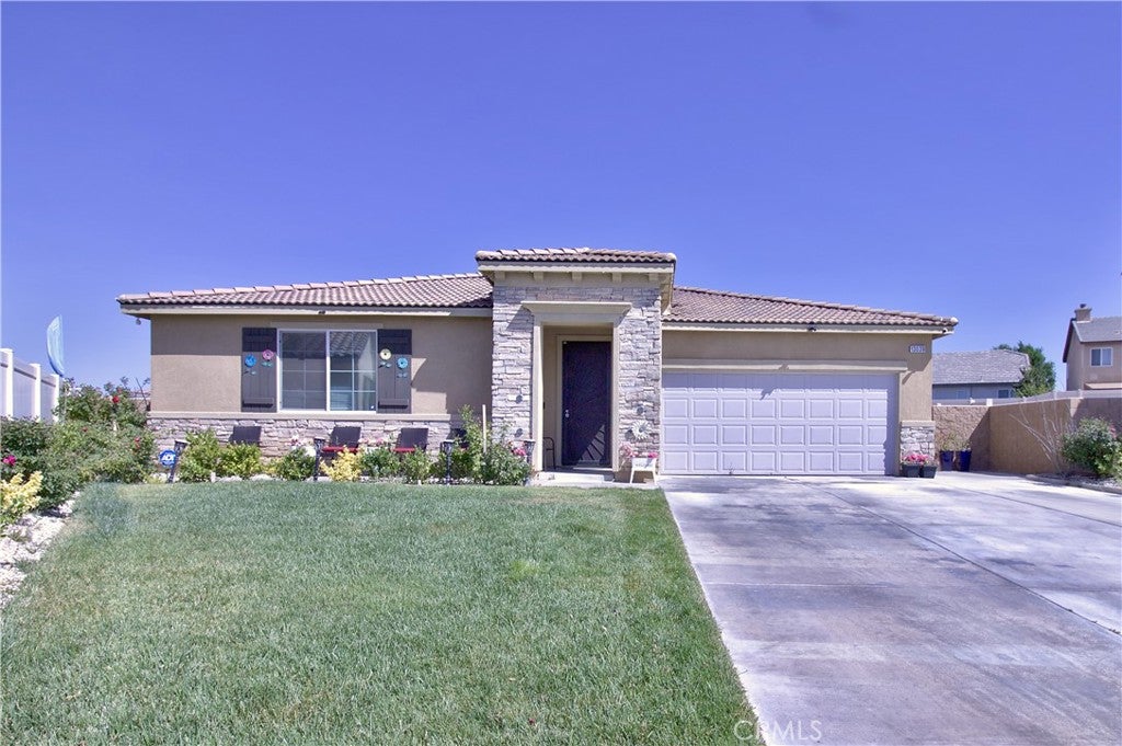 13039 Clear Creek