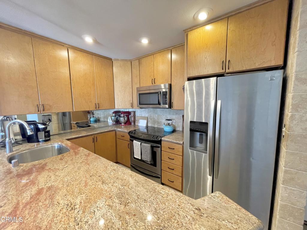 Oxnard Beach: Other - 0032 - Residential Lease