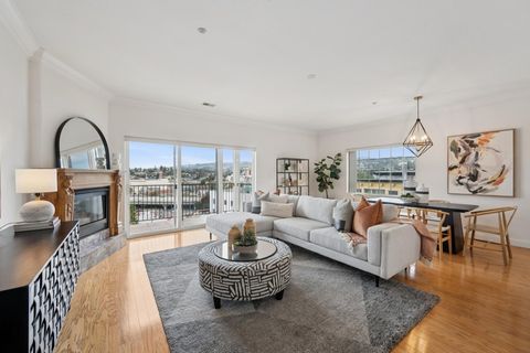 Photo of 567 567 Merritt Ave Ave, Oakland, CA 94610 (MLS # 41124432)