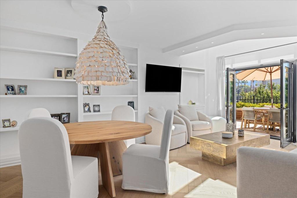500 W Harbor Drive 136