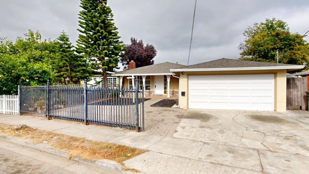 2543 Hazelwood Way
