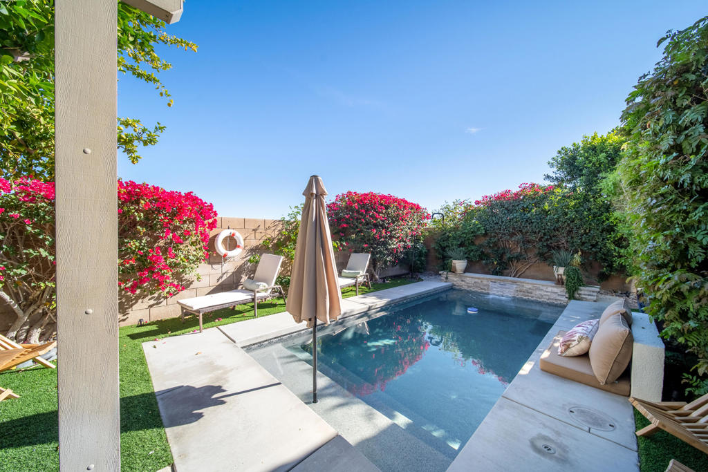 Anastacia - Residential