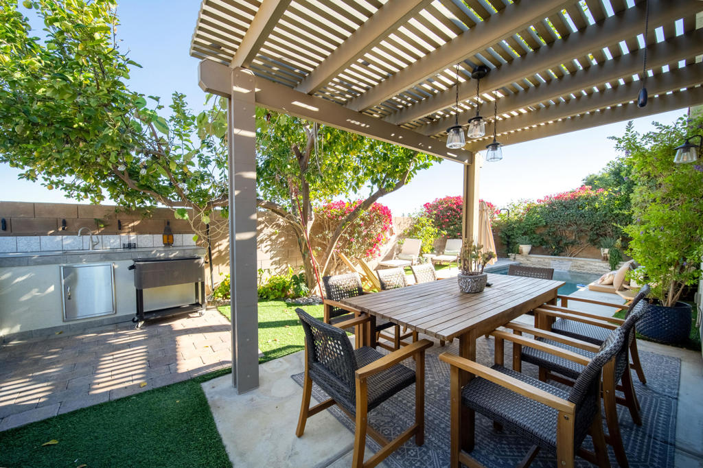 Anastacia - Residential