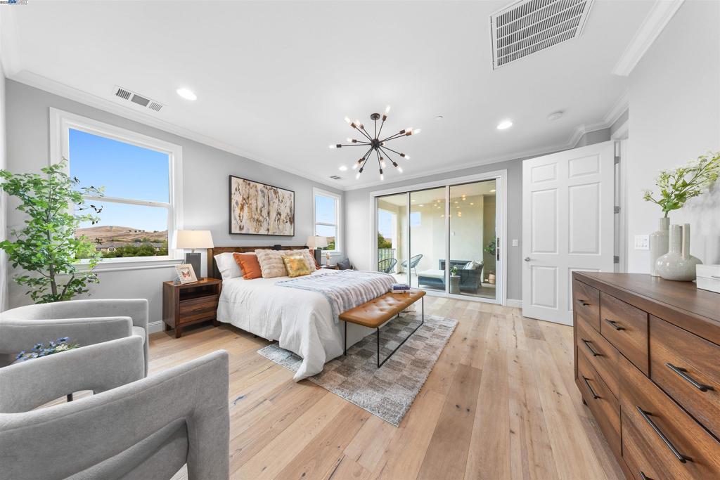 GALE RANCH - Residential