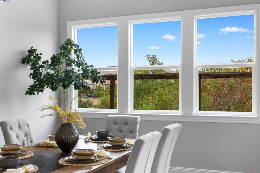 GALE RANCH - Residential