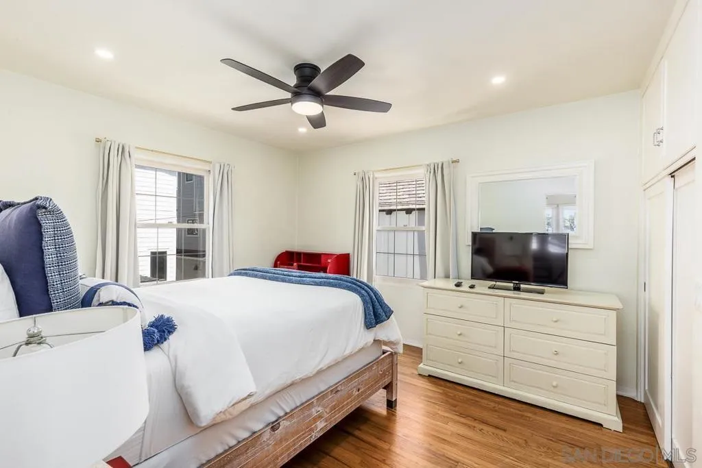 La Jolla, California 92037, United States, ,Residential,Active,211464