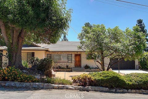 Photo of 4808 El Sereno AVE, La Crescenta, CA 91214 (MLS # IG26167696)