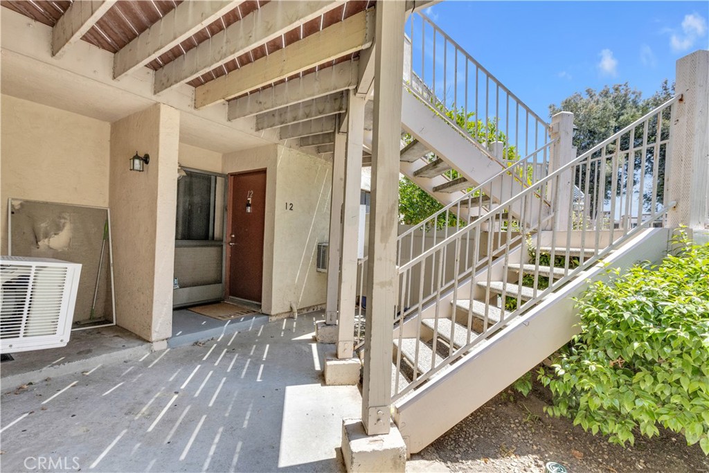 425 Autumn Drive 12