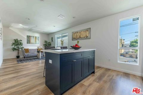 Photo of 815 N Kingsley Drive, Los Angeles, CA 90029 (MLS # 25612559) Photo of 815 N Kingsley Drive, Los Angeles, CA 90029 (MLS # 25612559)