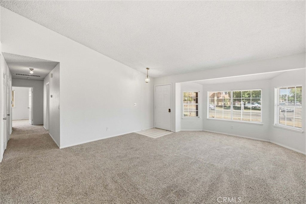 1510 E Avenue J12