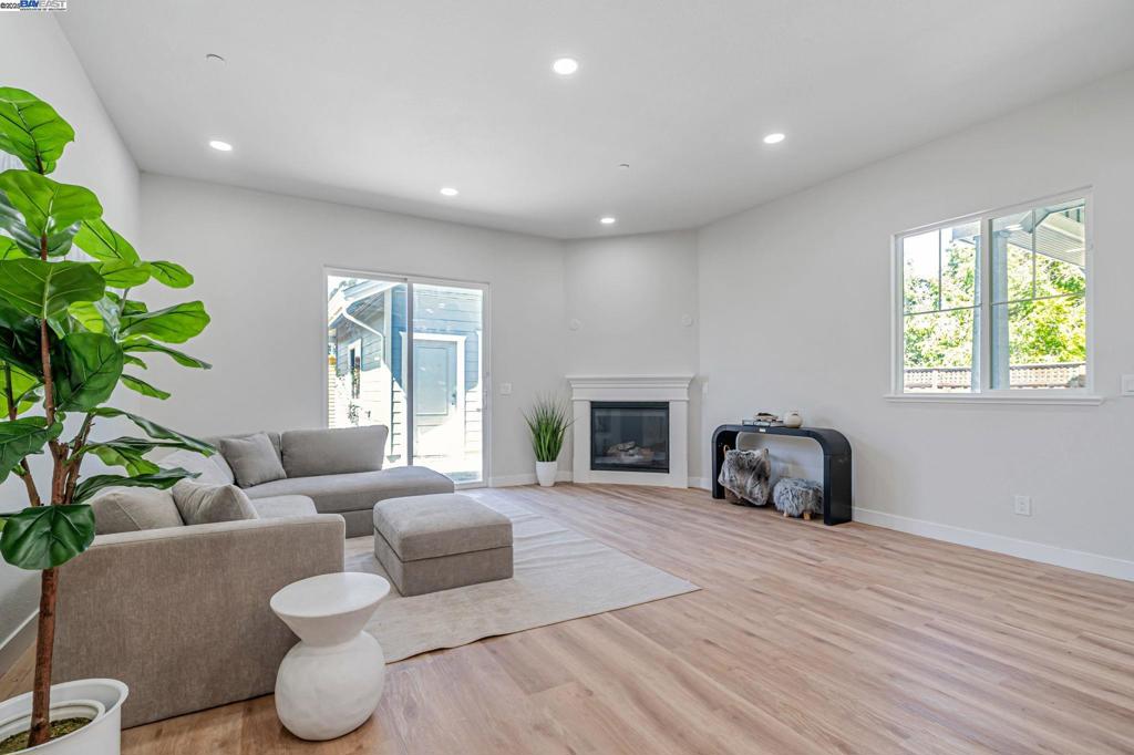 JENSEN - Residential