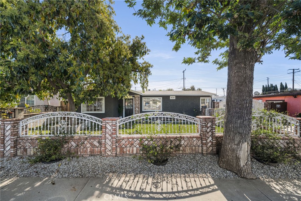 9134 Greenleaf Avenue