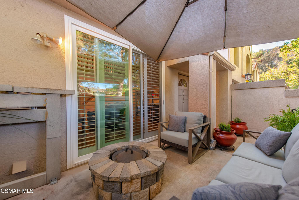 22203 Shadow Valley Circle