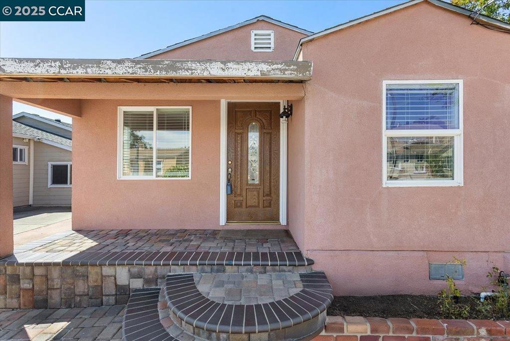 Car Enthusiasts this is the home for you! This unique property features a 2 bed 1 bath 714 sq ft home in need of TLC, with off street parking and side access to back yard and a 350 sq ft ADU, not listed on the tax records, with open floorplan with living area and kitchen all in one and bath with shower over tub and laundry hookups. This property also has 2 gates that open to 2 covered driveways, one is 36x10 ft long and the other is 16x10ft long with the entrance to these driveways located at the back of the property which is at the dead end of Lark Ave. Situated a few blocks from 580 freeway and also downtown San Leandro, this location makes it easy for commuters and is close to all amenities! ADU that is not listed on the tax records. Also included are 2 entrances on the backside of the property off of Lark Ave with covered areas to work on cars, one is 36x10 ft and the other is 16by10ft.