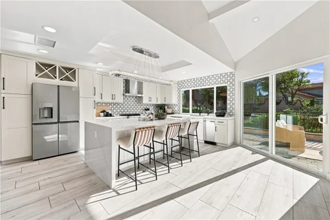 MLS: OC26197288