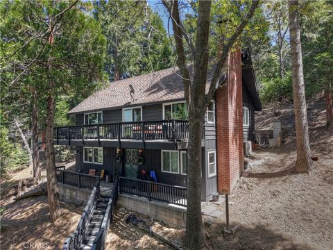 Photo of 29015 Alder Terrace, Cedar Glen, CA 92321 (MLS # IG26087133)