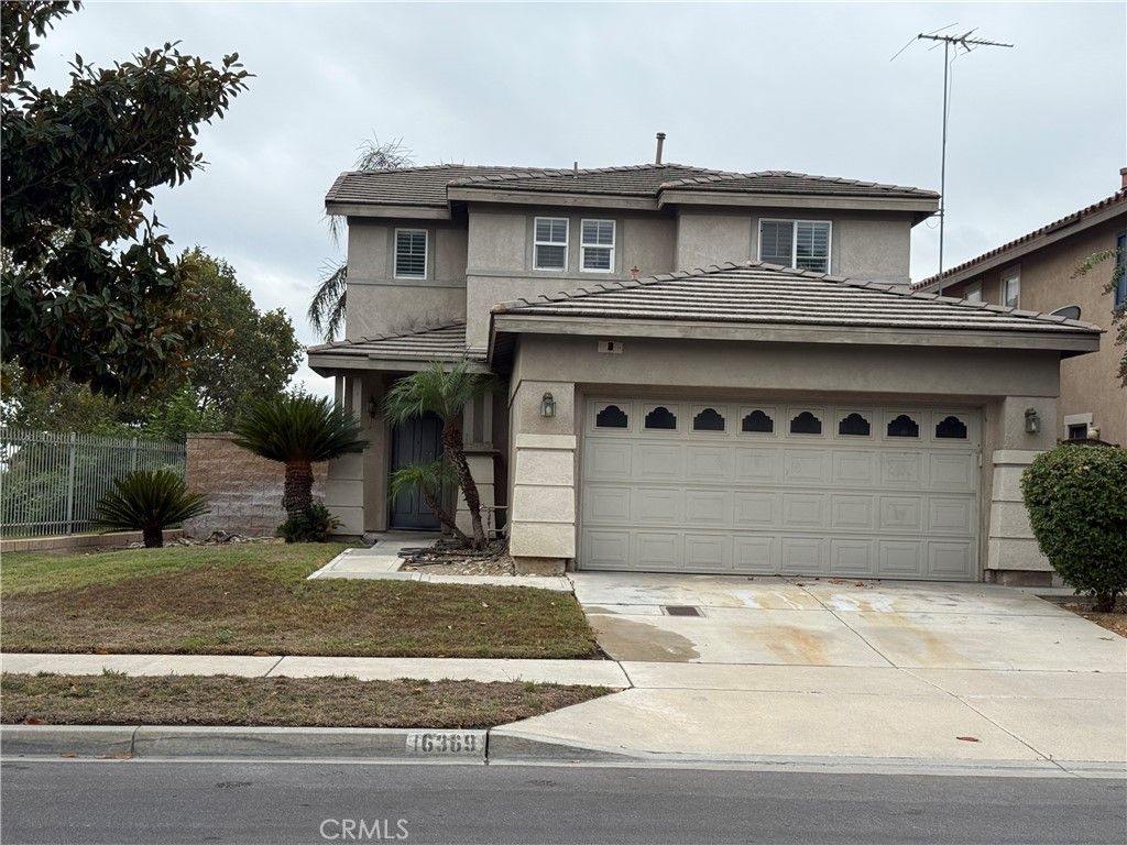 Photo of 16369 16369 Medinah, Fontana, CA 92336 (MLS # TR25230269)