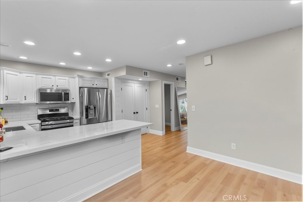 Newport Terrace (NEWT) - Residential Lease