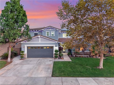 Photo of 27098 Tube Rose Street, Murrieta, CA 92562 (MLS # IG26220567)