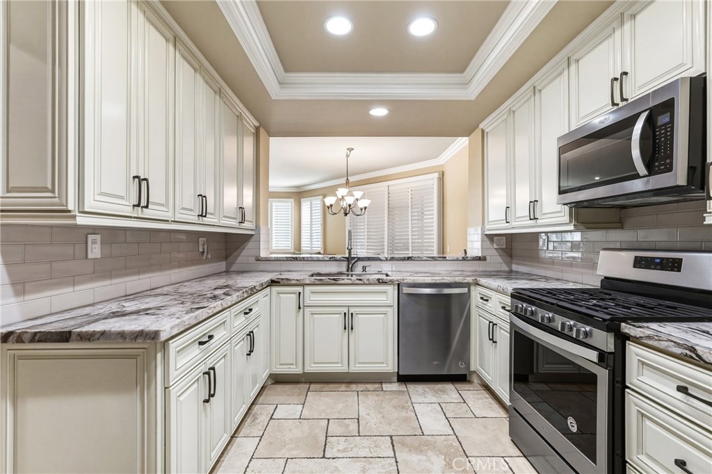 24210 Jasper Lake 52