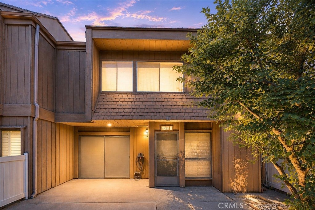 455 W Duarte Road 1