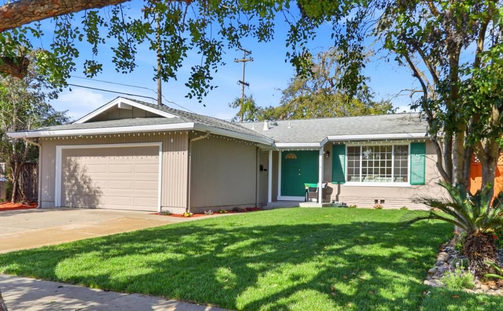 Photo of 1719 Grizilo Drive, San Jose, CA 95124 (MLS # ML82035842)