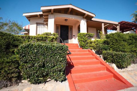 Photo of 3504 31St St, San Diego, CA 92104 (MLS # 260007209SD)