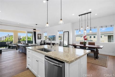 251 Follyhatch Irvine CA 92618