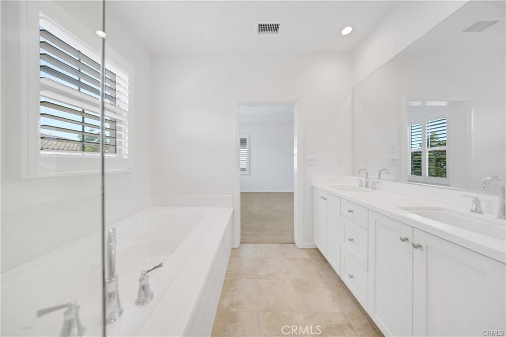 126 Gulfstream, Irvine CA 92620 - Photo 38