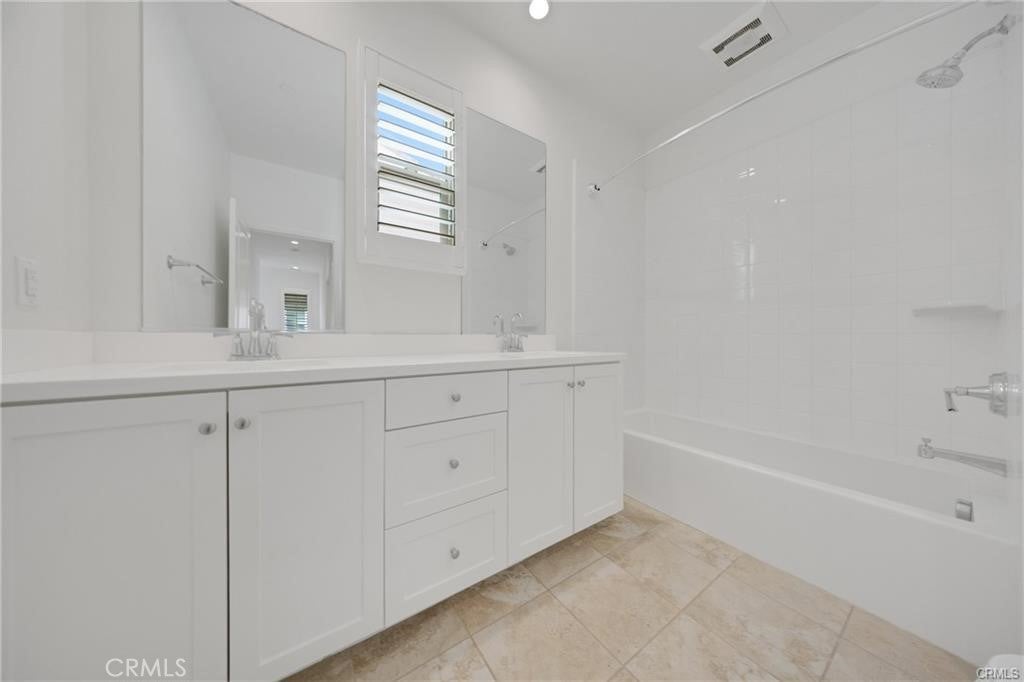 126 Gulfstream, Irvine CA 92620 - Photo 31