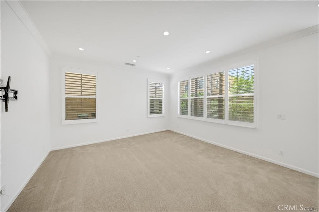 126 Gulfstream, Irvine CA 92620 - Photo 8