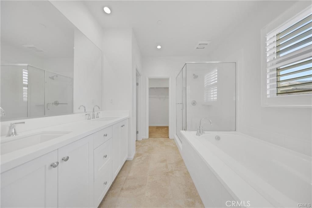 126 Gulfstream, Irvine CA 92620 - Photo 35