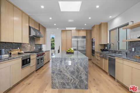 Tiny photo for 1836 Loma Vista Drive, Beverly Hills, CA 90210 (MLS # 26861511)