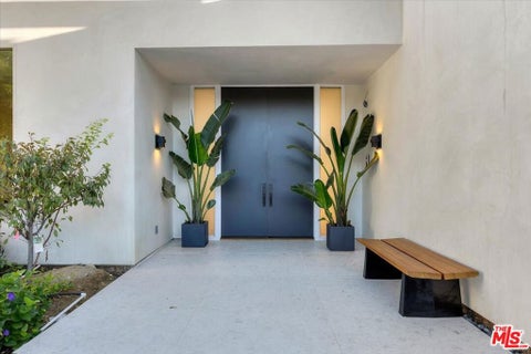 Tiny photo for 1836 Loma Vista Drive, Beverly Hills, CA 90210 (MLS # 26861511)