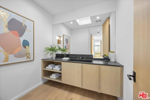 Tiny photo for 1836 Loma Vista Drive, Beverly Hills, CA 90210 (MLS # 26861511)