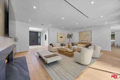 Tiny photo for 1836 Loma Vista Drive, Beverly Hills, CA 90210 (MLS # 26861511)