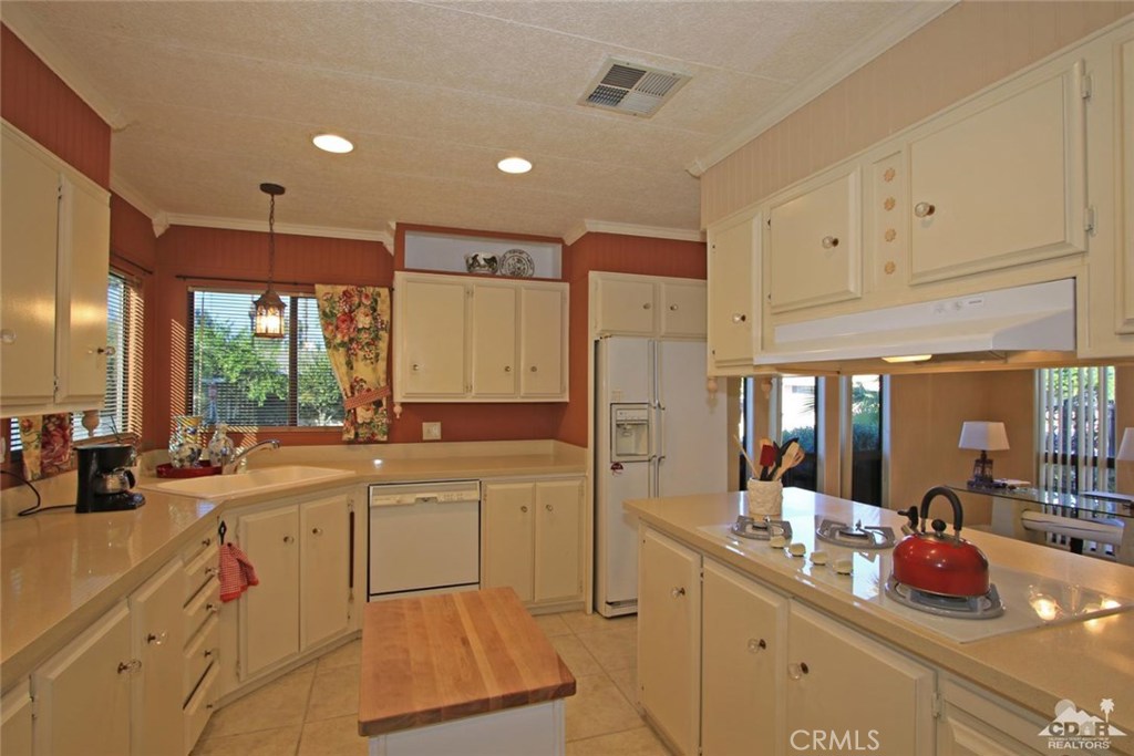 Portola Country Club - Manufactured In Park