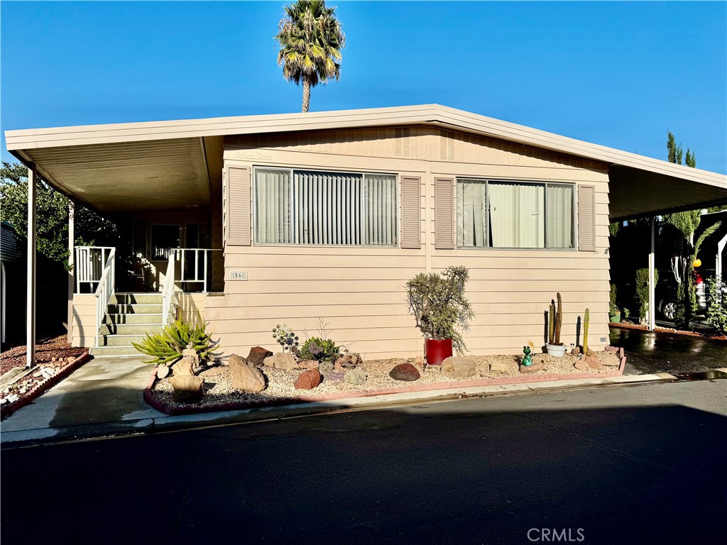 24001 Muirlands Boulevard 56