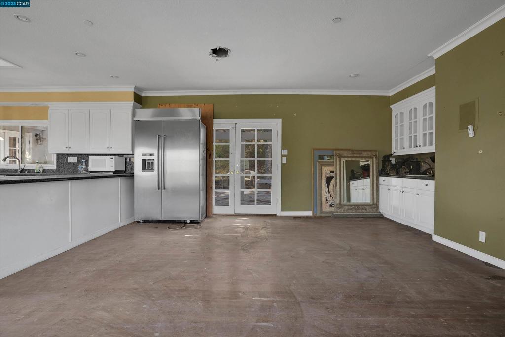 ALAMO RANCH ESTS - Residential